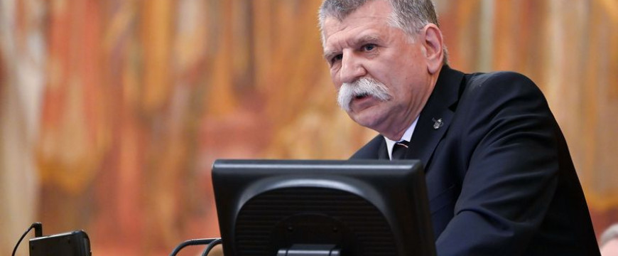 Kövér László megvédte a törvényhozás méltóságát