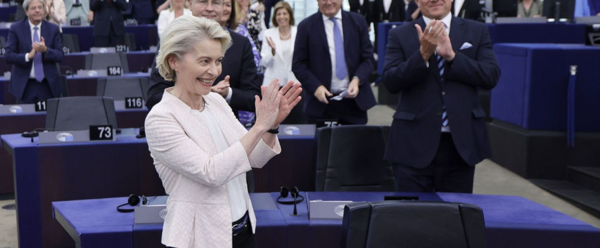 Ursula, a nő!