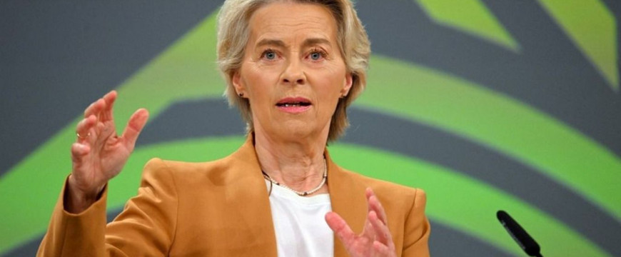 Bayer Zsolt: Ursula von der Leyen szájára vette ’56-ot Bayer Zsolt: Ursula von der Leyen szájára vette ’56-ot
