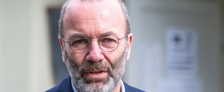 Manfred Weber szintet lépett a magyargyűlöletben