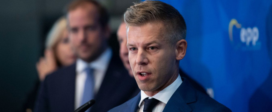 Bayer Zsolt: Ilyen nincs – és mégis van…