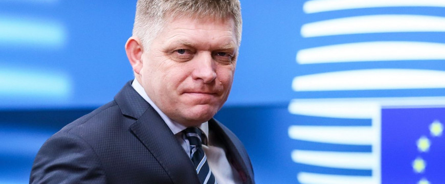 Robert Fico nekiment Volodimir Zelenszkijnek
