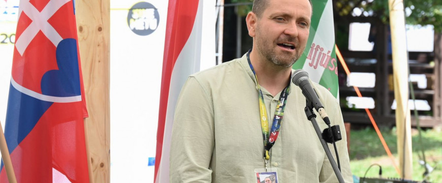 Beütött a ménkű Gombaszögön!