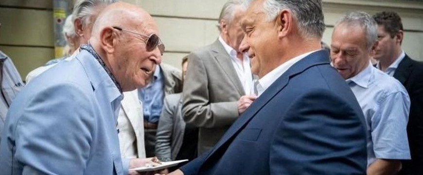 Orbán Viktor: A Tisza csodafegyvere a nyugdíjcsökkentés, mi gőzerővel dolgozunk a 14. havi nyugdíjon Orbán Viktor: A Tisza csodafegyvere a nyugdíjcsökkentés, mi gőzerővel dolgozunk a 14. havi nyugdíjon