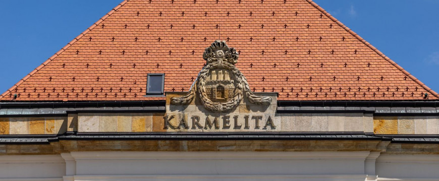 Prolivircsaft a karmelitában