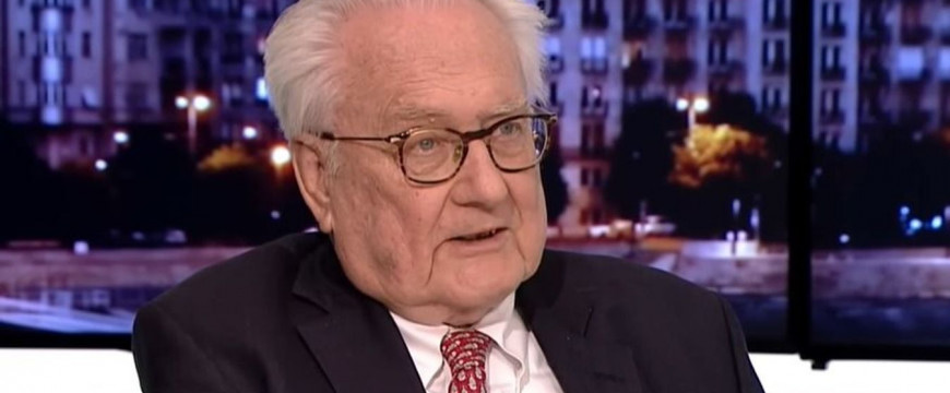 Pilhál György: Egy szórakoztató professzor Pilhál György: Egy szórakoztató professzor