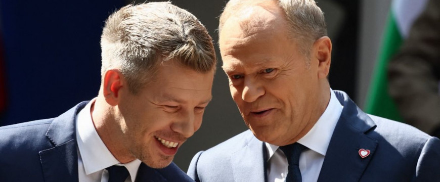 Piros lapott kapott a lengyelektől a Magyar Péterrel parádézó Donald Tusk Piros lapott kapott a lengyelektől a Magyar Péterrel parádézó Donald Tusk