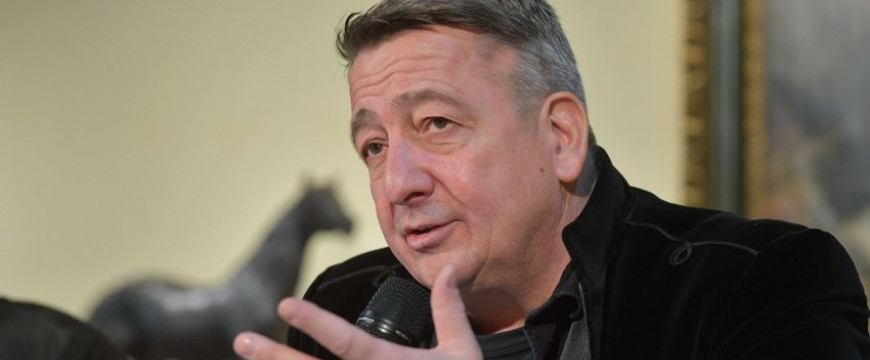 Bayer Zsolt: Végveszélyben az aranyhalak! Bayer Zsolt: Végveszélyben az aranyhalak!