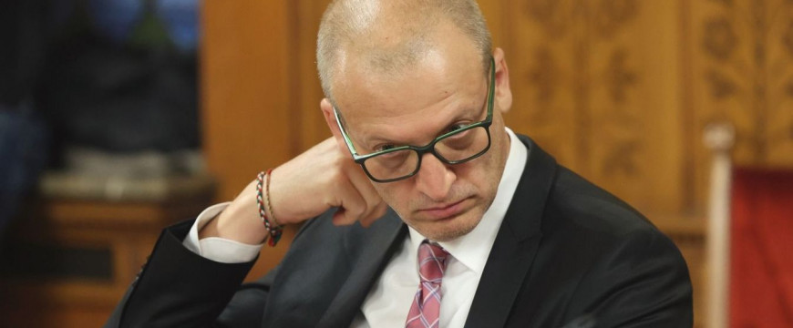 Pilhál György: Előbb bezárta, aztán megnézte Pilhál György: Előbb bezárta, aztán megnézte