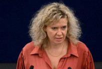 Hétszázmillió forintos nettó vagyon