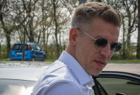 A Tisza Párt egy fölpántlikázott kübli