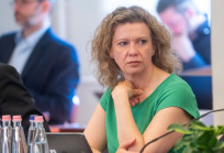 Elképesztő ingatlanvagyonnal rázza az öklét Kollár Kinga